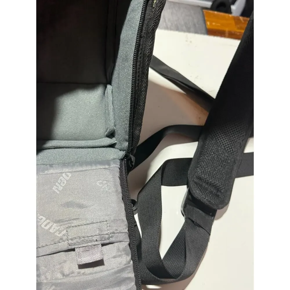 Caden Sling Camera Bag